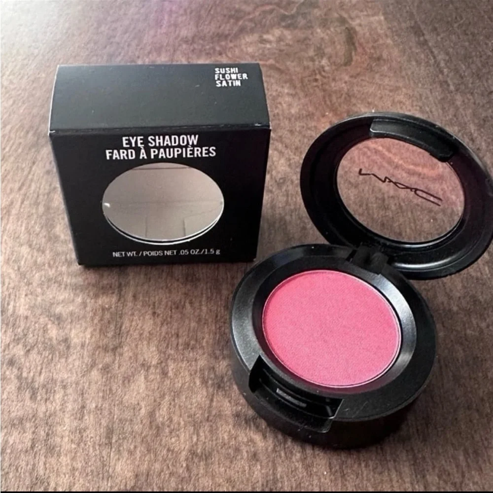 MAC Cosmetics Sushi Flower Satin Eyeshadow  - Pink Eye Shadow